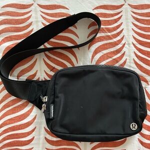 lululemon athletica Black Belt Bag